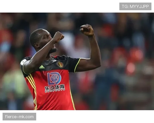 克鲁伊夫控球哲学重塑现代足球核心价值，持续引领战术革新