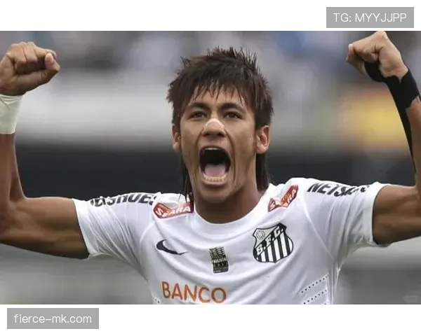 内马尔重返桑托斯首秀点燃球迷热情，球队开启全新征程备受期待