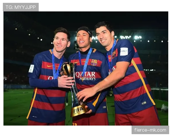 内马尔加盟巴萨决策解析：从核心到梅西战术拼图的转变